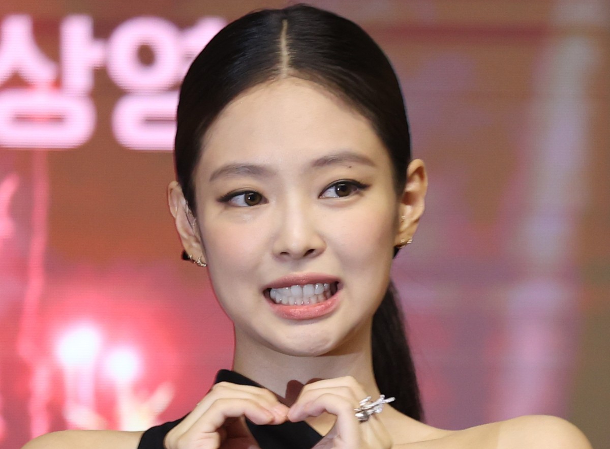 Jennie's 'Dracula' Breaks BTS Record With 16 Weeks in Hot 100 Top 10