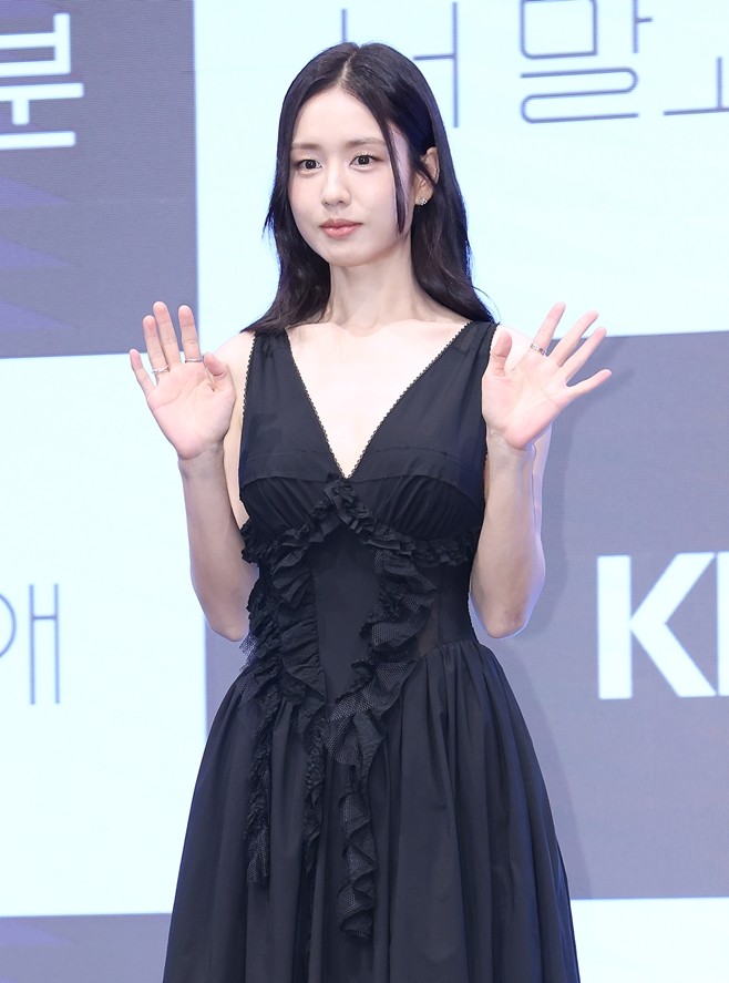 An Eun-jin Hid Facial Palsy for Months While Filming Bad Mom in 2023