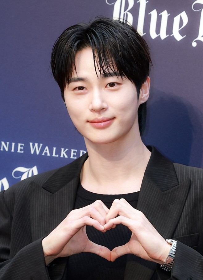 Cha Eun-woo Bugged TWICE in One Week: 5 Devices, 1 Suspect, 0 Arrests Yet