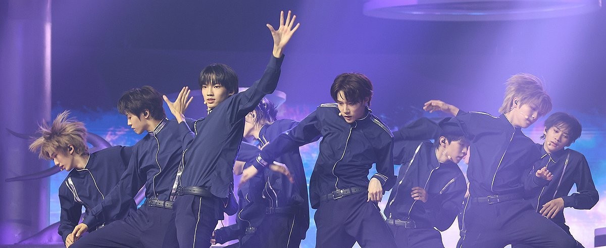 Lee Soo-man Returns After 3 Years With 24 Idols and a New Camera Tech