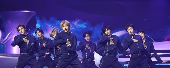 A2O SOUL Debut With 15 Members at KINTEX and Lead With SUPERSTAR