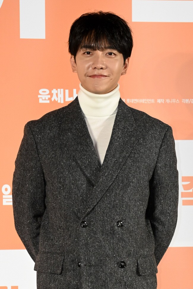 Lee Seung-gi and Contractor Clash Over 16 Million Won Payment, Legal Challenges Follow