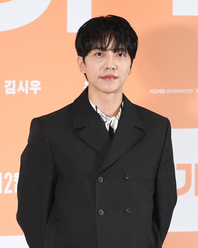 Lee Seung-gi and Contractor Clash Over 16 Million Won Payment, Legal Challenges Follow