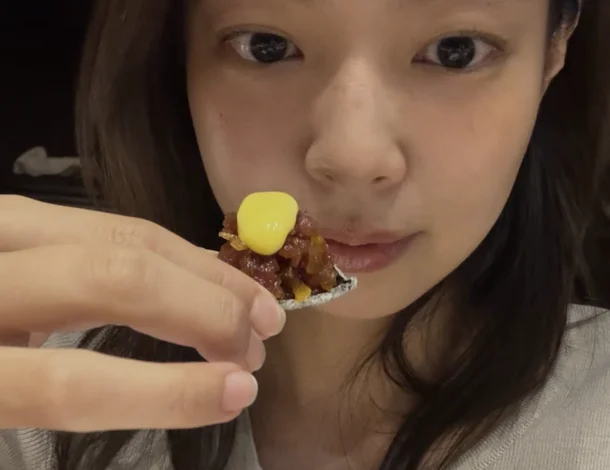 BLACKPINK's Jennie Posts a Bikini Selfie and Reveals the Cold Plunge Habit Behind It