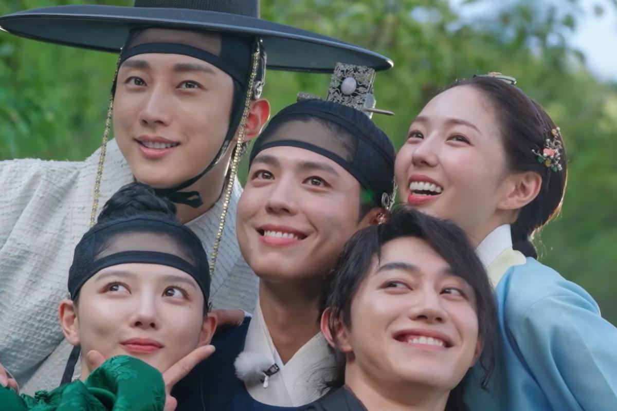 Park Bo-gum and Jin Personally Re-Arranged a 10-Year-Old OST for Their Surprise Duet Debut