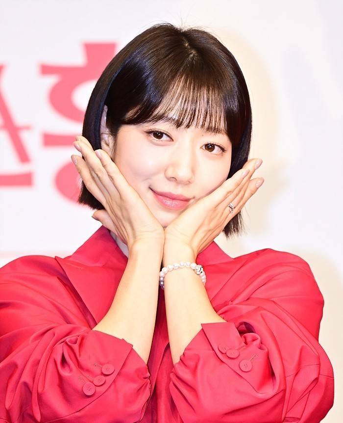 Four Years After a Private Wedding, Park Shin-hye Now Has Two Children