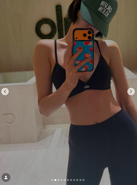 Nana Stuns with Sleek Figure While Maintaining 40kg Weight