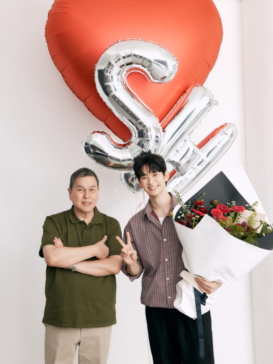 Kim Soo-hyun Returns to Work After 16-Month Hiatus With 40+ Project Offers Already Waiting