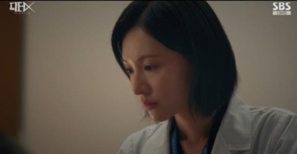 Doctor X Episode 7 Reveals the 'Bullet' in Ha Sung-kwang's Skull Was His Brother's Bone
