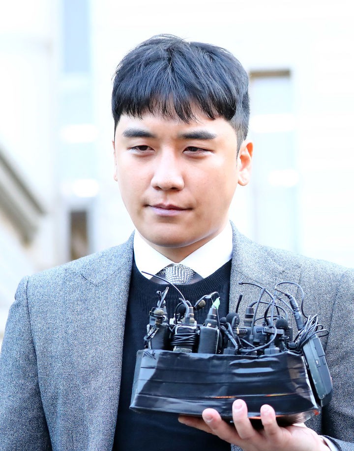 Seungri Denied Threatening Anyone. Then the Restaurant CCTV Came Out.