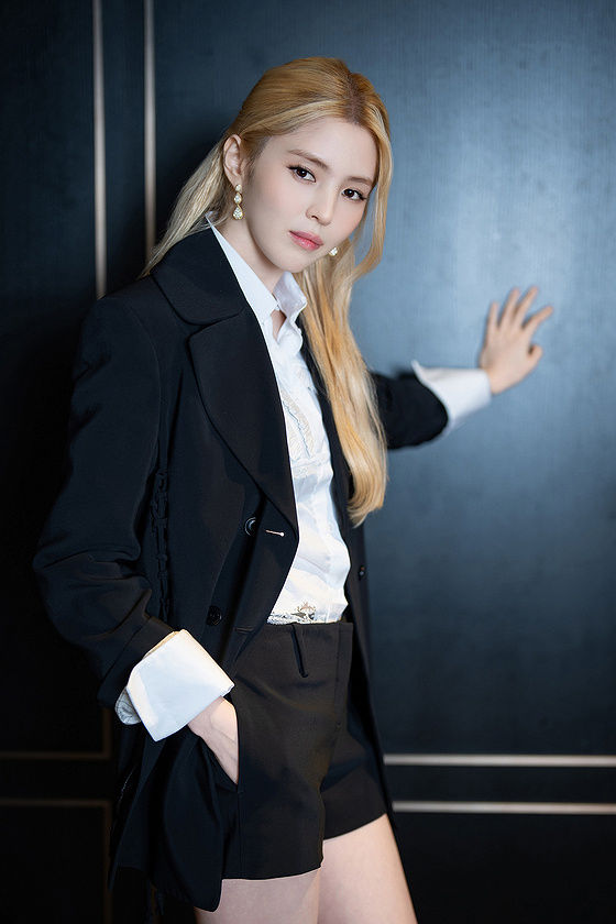 Han So-hee on Choi Min-sik: 'A Mountain You Can Never Climb Over'