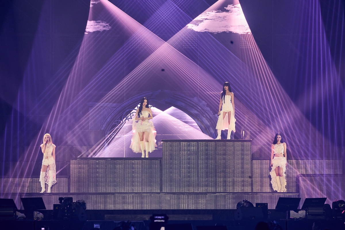 aespa's Historic Gocheok Sky Dome Debut: 27 Songs, Emotional Moments, and a Thrilled Audience