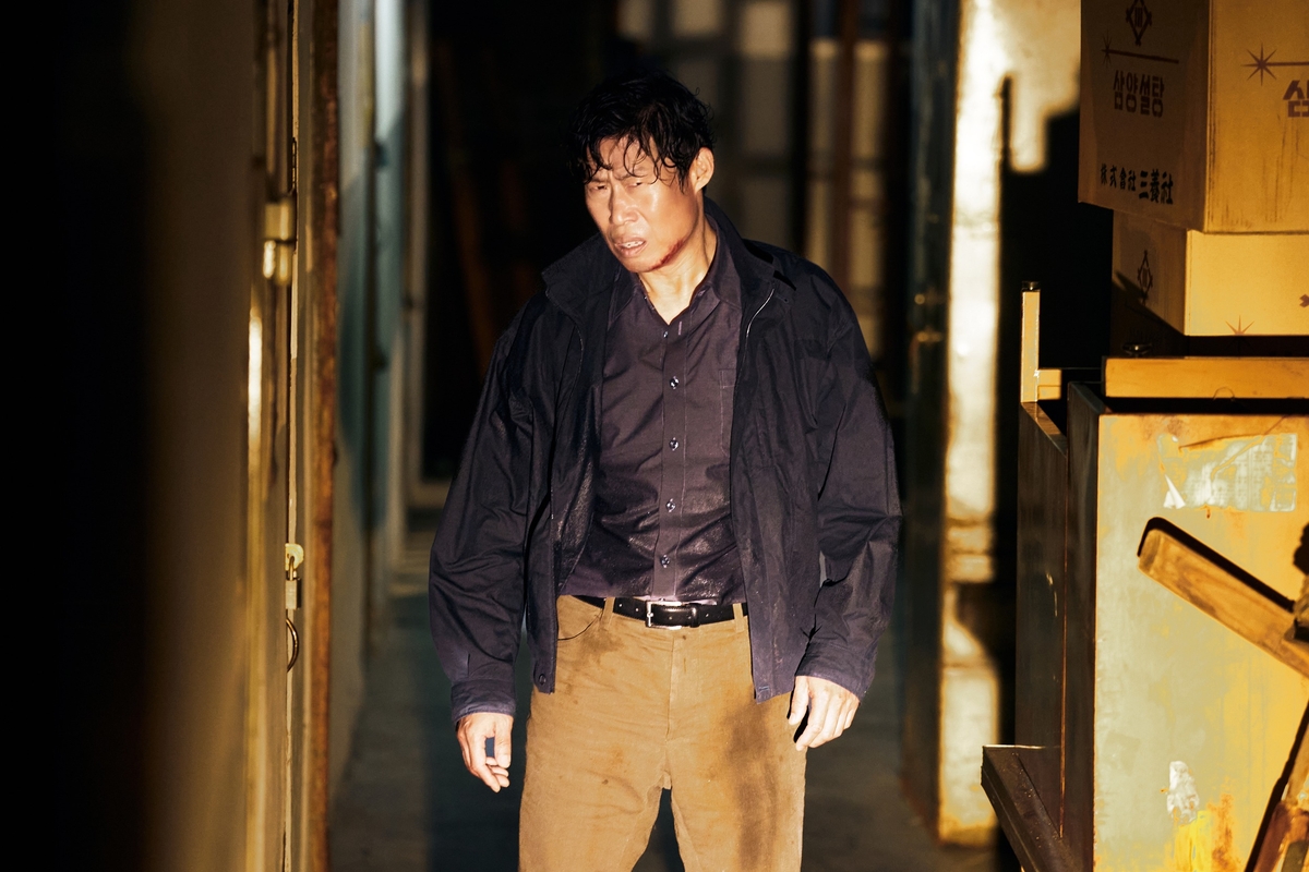 After 16 Million Tickets, Yu Hae-jin Returns to the Big Screen With a Conspiracy Thriller About a Real Assassination Attempt