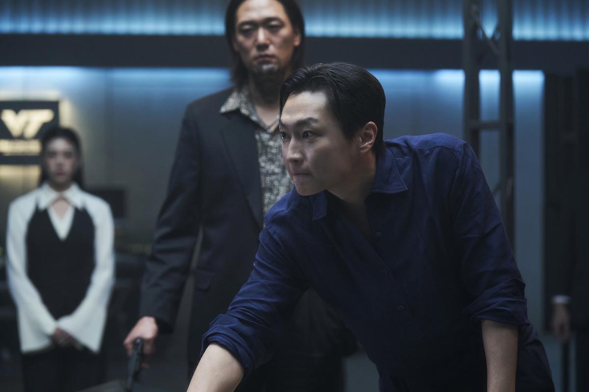 Tazza: Song of Beelzebub closes Korea's 20-year gambling film series with a story of friendship turned betrayal