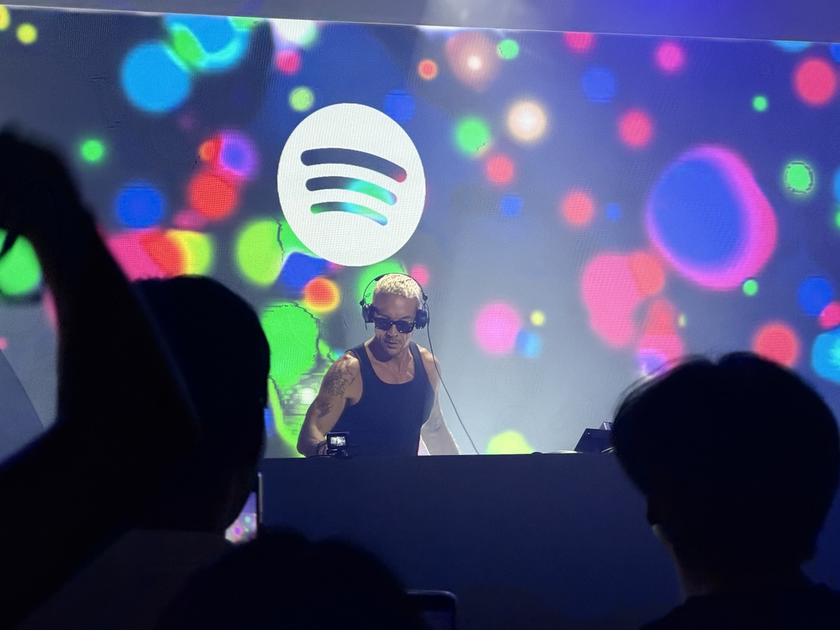 Jungkook Quietly Watched RIIZE and RESCENE at Spotify House Seoul: Then Posted 12 Seconds of Each