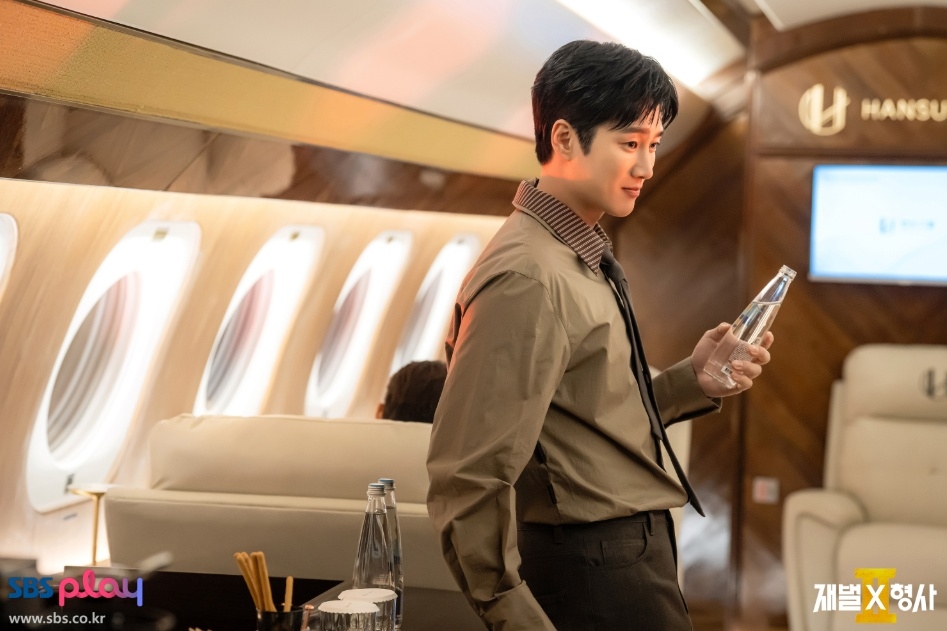Married Woman Killer vs. Chaebol X Detective 2: A thrilling clash of heroes on screen