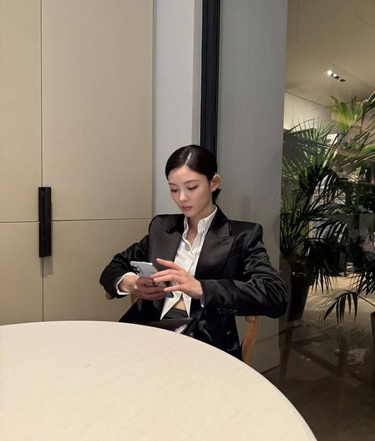 Kim Yoo-jung's Milan Look Leaves Her Girl-Next-Door Image Behind
