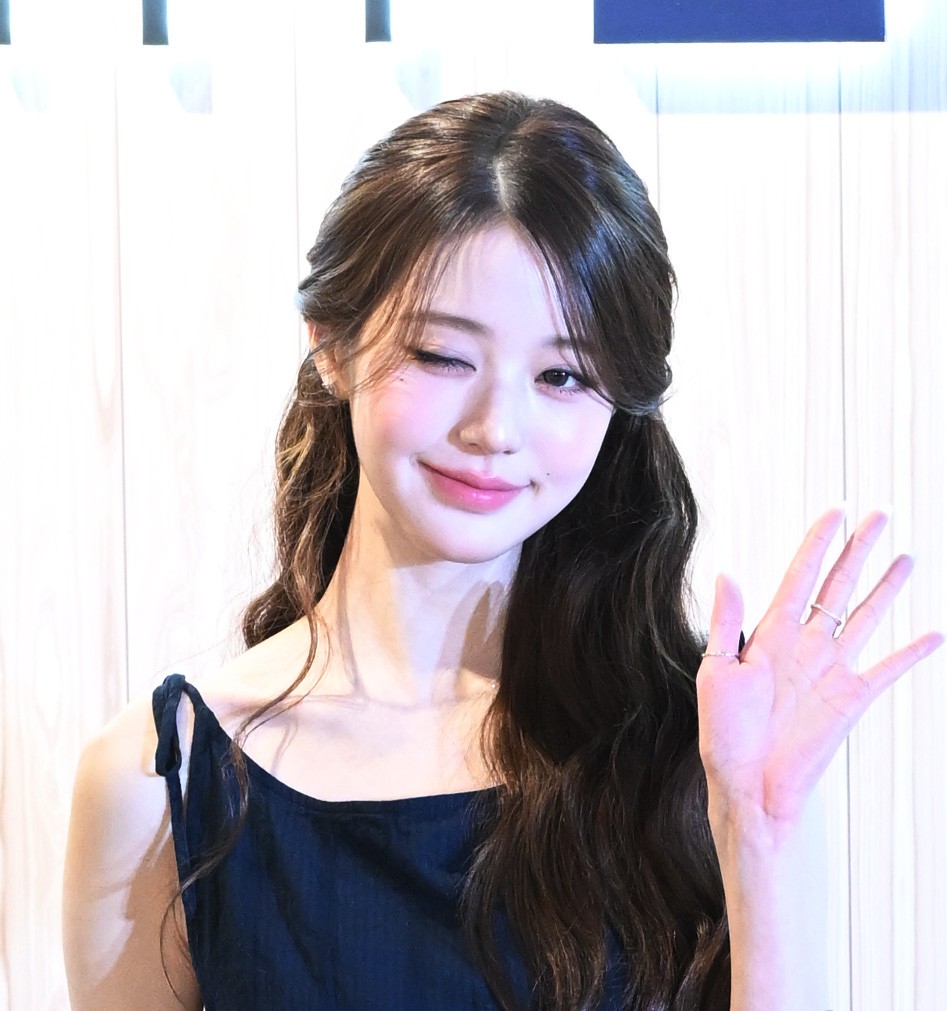 IVE's Jang Wonyoung Can't Catch a Break: Lip-Sync Allegations Follow Attitude Criticism
