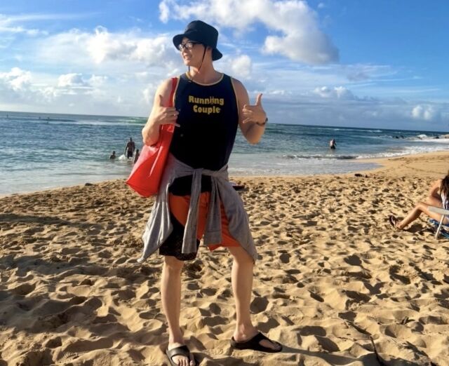 Lee Jong-suk Turns Off Comments After Vacation Photos Spark Appearance Debate