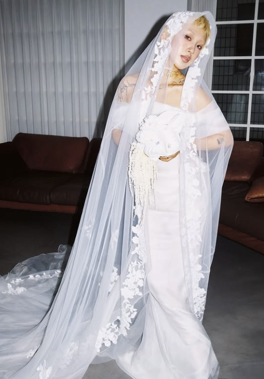 Kill It Winner Kim Na-ra Shares ELIE SAAB x H&M Bridal Photos 10 Days Before Wedding