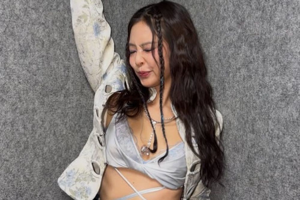 BLACKPINK's Jennie Fights Through Tears at Summer Sonic 2026 After Equipment Failures