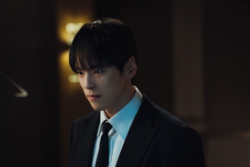 Im Si-wan and Seol In-ah's tvN Thriller Romance Premieres October 19