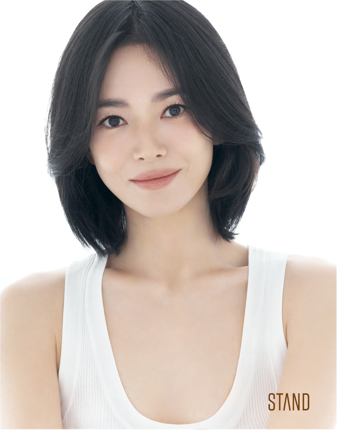 Song Hye-Kyo Joins STAND After 30 Years, and Her Sleeveless Profile Photo Divides Opinion