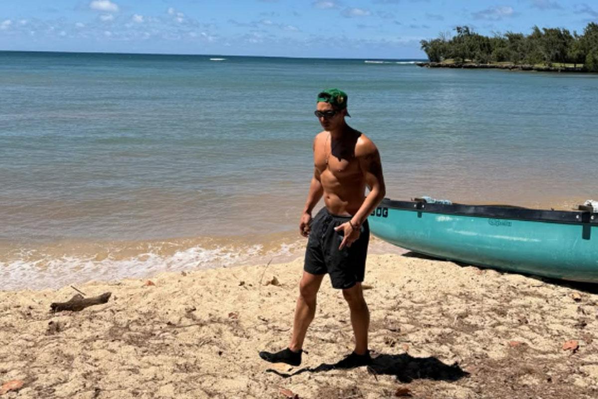 Byun Yo-han's Hawaii photos hide a quiet Tiffany Young detail