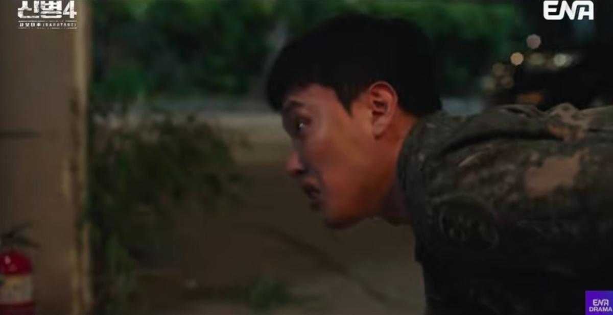 Han Ga-in Crashes Sinbyeong 4 as Kim Dong-jun's Sister and the Unit Is Not Ready