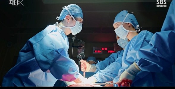 Kim Ji-won's Doctor X Breaks Its Own Record Again, Just Shy of 20%