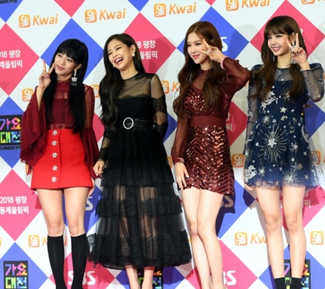 YG Gave BLACKPINK Fans 2 Days' Notice for Their 10th Anniversary: Jisoo Had to Apologize Herself