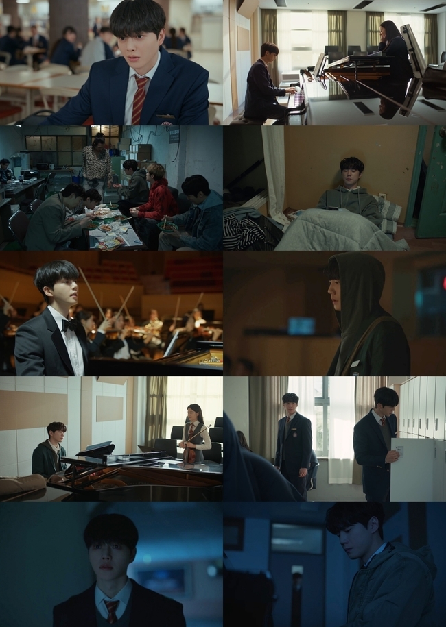 Song Kang's comeback drama Four Hands debuts at 3.4%, well below its predecessor's peak