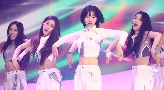 A2O LITE Debut With 9 Members and Synchronized Choreography at Kintex