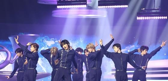 A2O SOUL Debut With 15 Members at KINTEX and Lead With SUPERSTAR