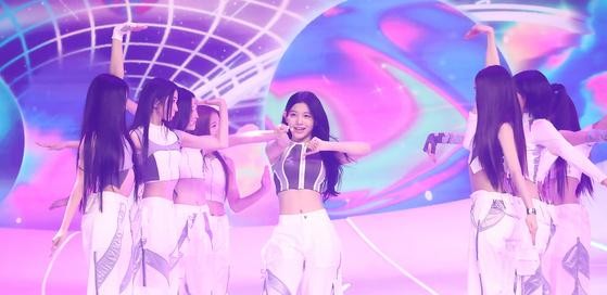 A2O LITE Debut With 9 Members and Synchronized Choreography at Kintex