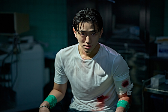 Ryu Hye-young Took Up Slow Running to Survive Her First Action Lead, Killing Time